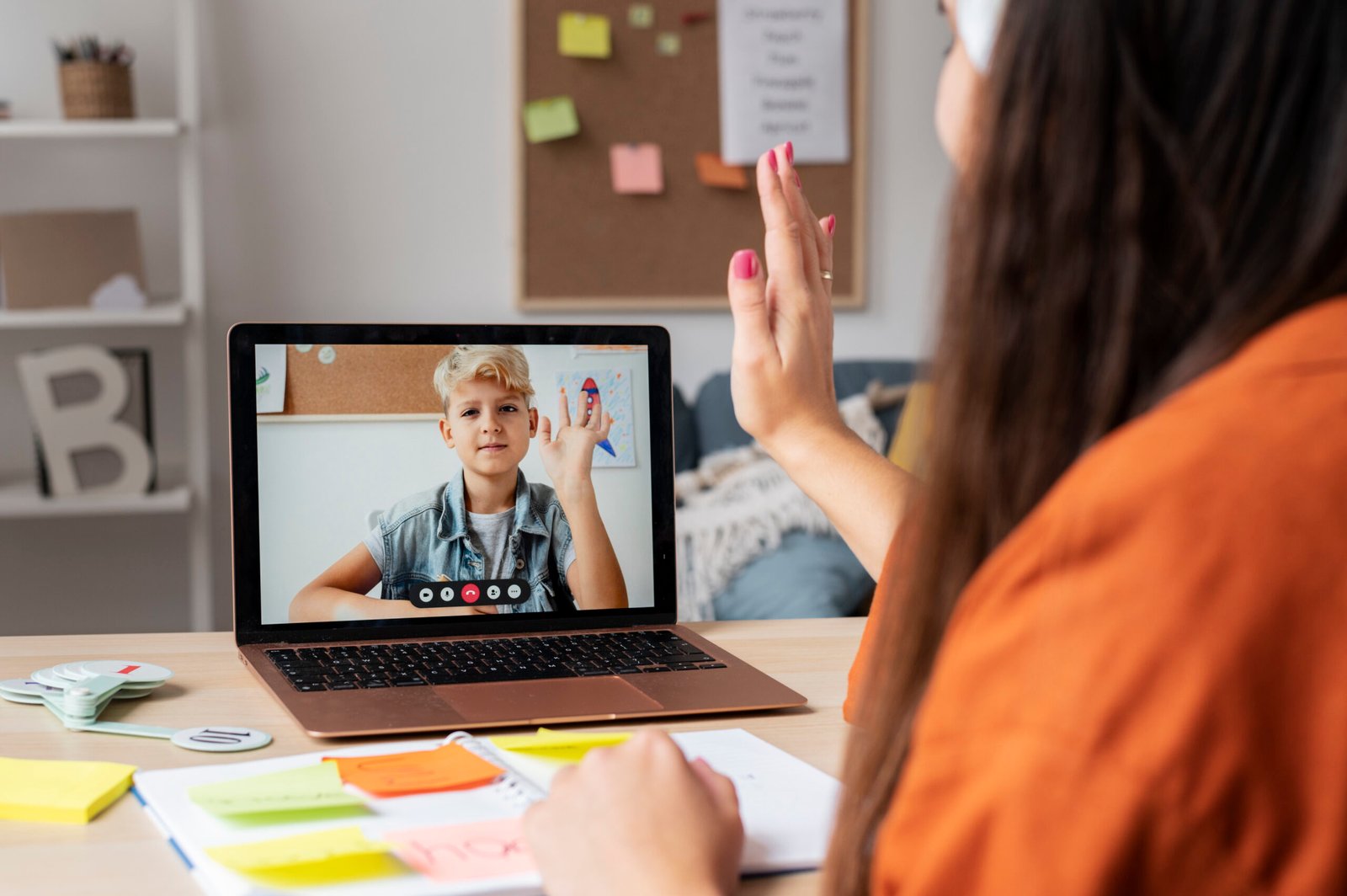 Online English and Spanish Instructors
